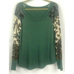 CES FEMME Top Waffle Knit Green Long Sleeve Leopard Camo Bandana Print L?